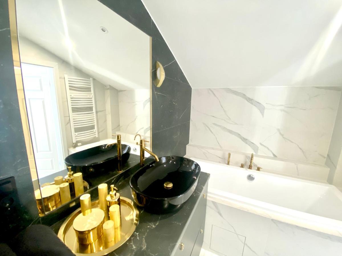 Apartament Sanok-Z Widokiem Na Rynek I Tarasem Exterior foto